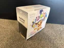Pokemon TCG : Prismatic Evolutions - Elite Trainer Box (ETB). Slight damage - Image 3