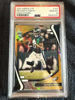 2021 Absolute #107 Devonta Smith Gold Stars /25 RC PSA 10 *POP 3* - Image 1