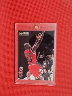 Michael Jordan - 1997-98 Upper Deck Collector's Choice #392 Chicago Bulls - Image 3