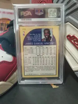 1990 Hoops #223 Sam Vincent (Michael Jordan #12) PSA 10 - Image 2