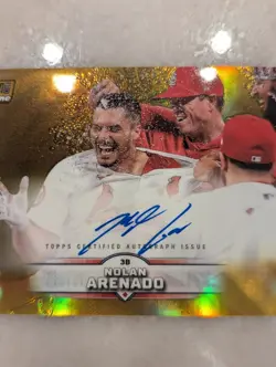 2025 Topps Stadium Club Nolan Arenado SCCA-NA Gold Refractor Auto /50 (AU) - Image 3