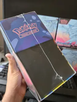 Pokemon Center Pokemon TCG Mega Evolution—Chaos Rising Elite Trainer Box X1 - Image 5