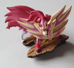 Shiny Zamazenta and Zacian Figure Statues Crown Zenith Pokemon TCG Excellent - Image 4