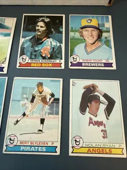 1979 Topps Baseball Card Lot 394 Cards 240 Unique Cards Fair Condition - Image 3