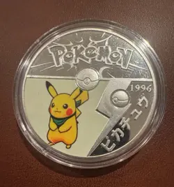 Pokemon Pikachu 1996 Vintage Metal Flip CCG Coin Silver/Yellow - Image 1