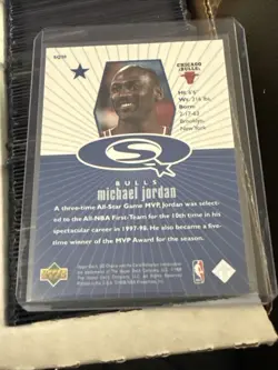 1998-99 Upper Deck UD Choice - Starquest Michael Jordan #SQ30 Blue - Image 2