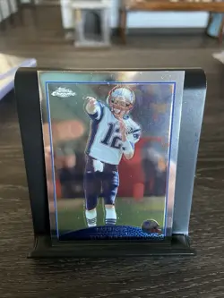 TOM BRADY NEW ENGLAND PATRIOTS 2009 TOPPS CHROME NFL FOOTBALL CARD #70 - Image 1