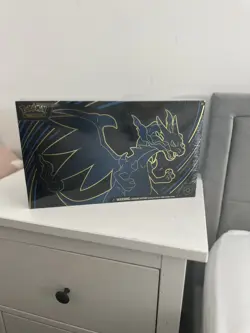 Pokemon TCG Mega Charizard X ex Ultra-Premium Collection - Image 5
