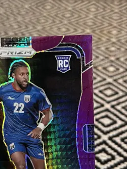 2026 Panini Prizm FIFA World Cup Steven Moreira #175 Purple Hyper Rookie /299 RC - Image 3