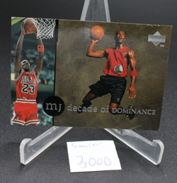 1994 Upper Deck Collector's Choice International Italian Michael Jordan #J5 HOF - Image 1