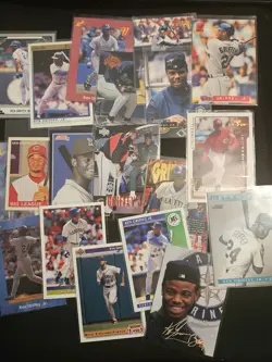 Ken Griffey Jr. Lot 122 Cards Various Sets...Rookies And Inserts And Base Cards - Image 3