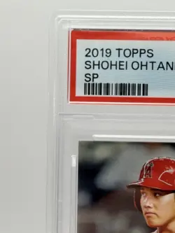 2019 Topps - Image Variation Shohei Ohtani #250 Adjusting Batting Glove PSA 6 - Image 3