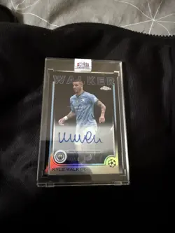 Topps Chrome Uefa Club Competitions 2024/25 Kyle Walker 01/10 Autograph - Image 1