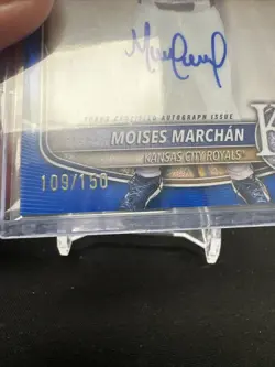 2025 Bowman Chrome - MOISES MARCHAN 1st RC - BLUE RAYWAVE REFRACTOR RC AUTO /150 - Image 2