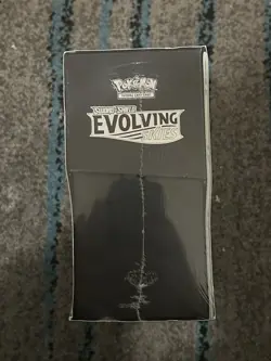 Evolving Skies Elite Trainer Box / ETB (Sylveon Art) Factory Sealed Pokemon - Image 5