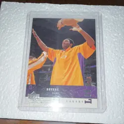 Upper Deck 2000 Kobe Bryant Lakers Card Lot (2) UD Superstars/Victory #119 #282 - Image 1