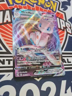Pokemon Mew VMAX Holo Rare TCG Fusion Strike Card 114/264 NM Condition - Image 2