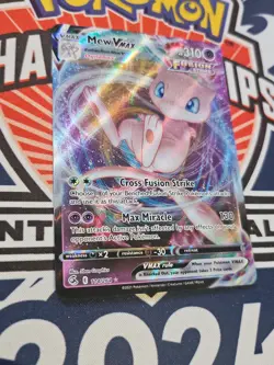 Pokemon Mew VMAX Holo Rare TCG Fusion Strike Card 114/264 NM Condition - Image 3