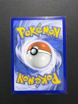 Pokemon TCG Mew VMAX Fusion Strike 114/264 Holo Ultra Rare - Image 2