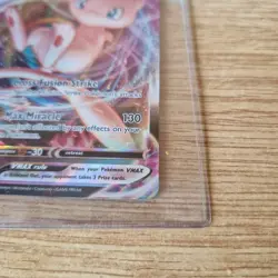 Pokemon TCG - Mew VMAX - 114/264 Fusion Strike Holo Card - Image 3