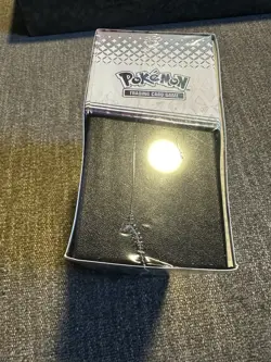 Pokemon TCG Scarlet & Violet Prismatic Evolutions Elite Trainer Box SEALED - Image 3