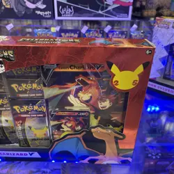 Pokemon TCG: Celebrations Collection Box Lance's Charizard V Oversize] (2021) 820650809392 - Image 2