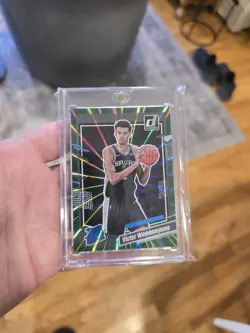 2023-24 Panini Donruss Victor Wembanyama Rookie Holo Green Laser #220 RC Spurs - Image 1