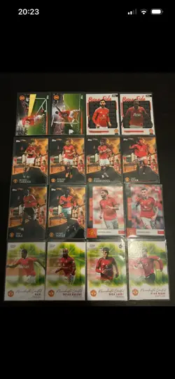 Massive 16 Card Man Utd Base Bundle, Topps Team Set 2026 - Image 1