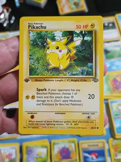 🔥1999 Pikachu 60/64 Jungle 1st Edition Pokemon❗ MiNT❗👀 - Image 1