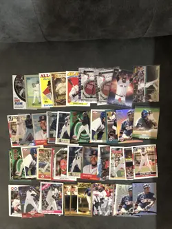 Huge DAVID ORTIZ Lot of 134 Cards w/ 45 INSERTS PARALLELS - Boston Red Sox - Image 3