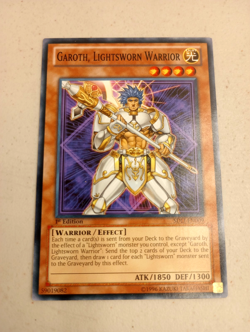 Garoth Lightsworn Warrior SDLI-EN009 1st Edition LP Yugioh - Image 1