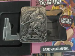 Yu-Gi-Oh! Dark Magician Girl Metal Card Limited Edition Collectible fanattik - Image 5