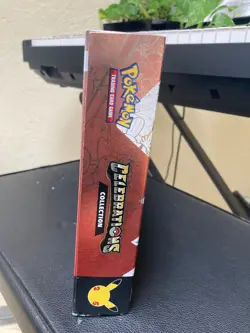 Pokemon TCG Celebrations Collection Lance's Charizard V Box 820650101625 - Image 3