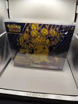 Pokemon TCG Surging Sparks Elite Trainer Box ETB Englisch Sealed NEU Mit Case - Image 1