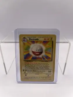Pokemon TCG Electrode Base Set, 21/102, Unlimited Non-Holo Card, MP Condition - Image 1