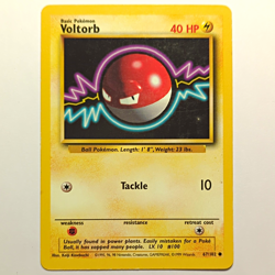 Pokemon TCG Voltorb 67/102 Base Set Unlimited 1999 English Common Regular 40 HP - Image 1