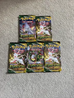 Pokemon TCG: Sword & Shield - Evolving Skies Booster Pack (Contains 10 Cards) 820650808777 - Image 1