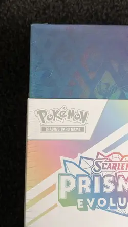 Pokemon TCG Prismatic Evolutions Super Premium Collection - Manufacturing hole - Image 2