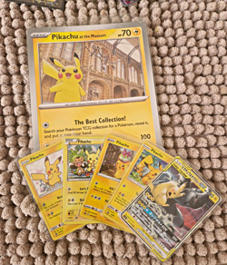 Pokemon Pokemon TCG 6-Card Lot Pikachu at the Museum SM112 Holo/Foil 2016 - Image 1