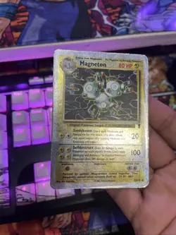 Pokemon TCG Magneton 28/110 Legendary Collection Reverse Holo Rare 80 DMG 2002 - Image 3