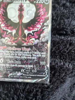 Pokemon Card Galarian Moltres V Alt Art Chilling Reign 177/198 Alt Art NM - Image 2