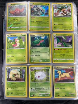 📁✨Pokemon Cards Vintage Bulk Binder 2004-2019 NM/LP/MP lot rare 700+ cards - Image 1