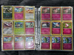 📁✨Pokemon Cards Vintage Bulk Binder 2004-2019 NM/LP/MP lot rare 700+ cards - Image 2