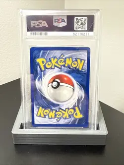 Shadowless Squirtle 63/102 - Base Set Pokemon Card - PSA 9 MINT - Image 2