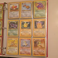 Nintendo Pokemon TCG 171-Card Lot Binder Base Set & Team Rocket Holo Rare - Image 3
