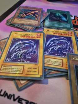 Konami Yu-Gi-Oh! TCG COUNTERFEIT Lot of Cards Novelty Foils/Vintage Fakes - Image 5