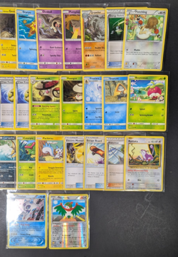 Pokemon TCG Bulk Lot Of 32 Random Cards - Multiple Sets, Holos, See Descrip. - Image 4