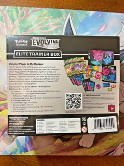 Pokemon TCG Sword & Shield Evolving Skies ETB Elite Trainer Box - NEW Sealed - Image 5
