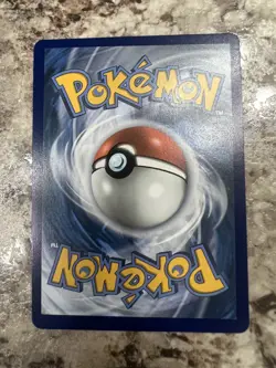 Pokemon Mew v TCG Full Art Holo Rare Card 250/264 Fusion Strike - Image 3
