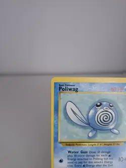 Poliwag 59/102 Base Set ERROR MISCUT Vintage Pokemon Card. - Image 2